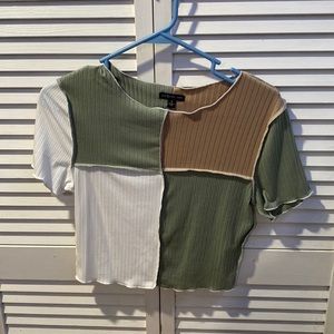 Color block cropped tee